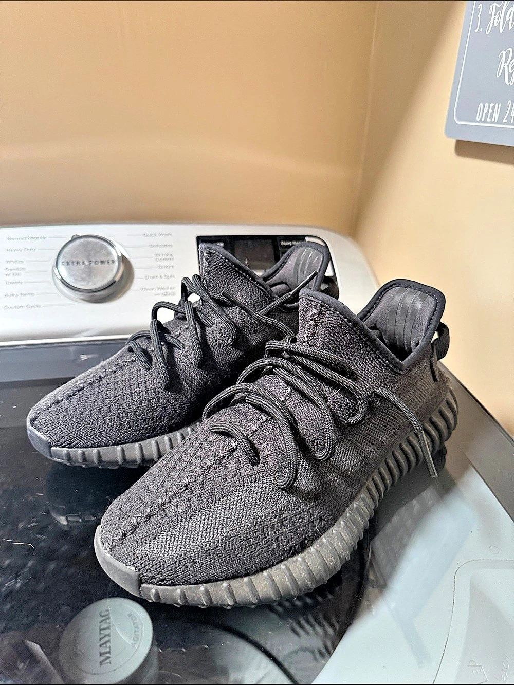 adidas Yeezy Boost 350 V2 Boost 350 V2 Sneakers US 6.5 Onyx